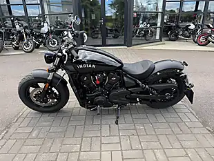 Used 2026 Indian Motorcycle Scout Sixty Bobber Black - Interior and Exterior details 6