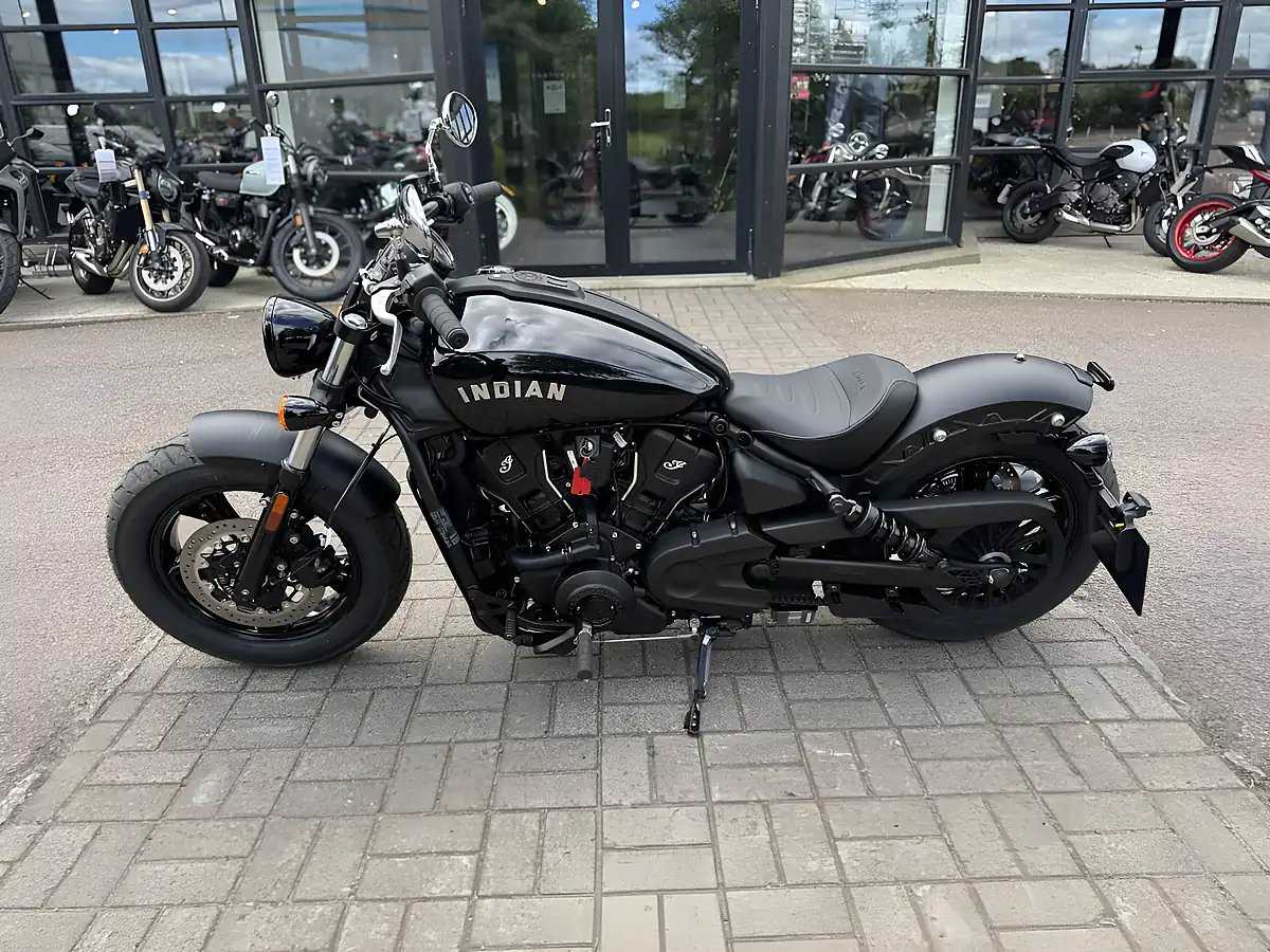 Used 2026 Indian Motorcycle Scout Sixty Bobber Black - Interior and Exterior details 6