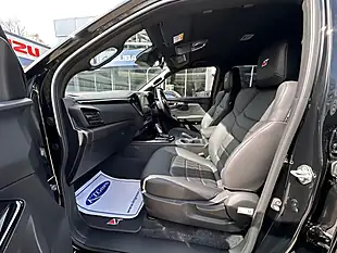 Used 2026 Isuzu D-Max Arctic Trucks AT35 Onyx Black - Interior and Exterior details 11