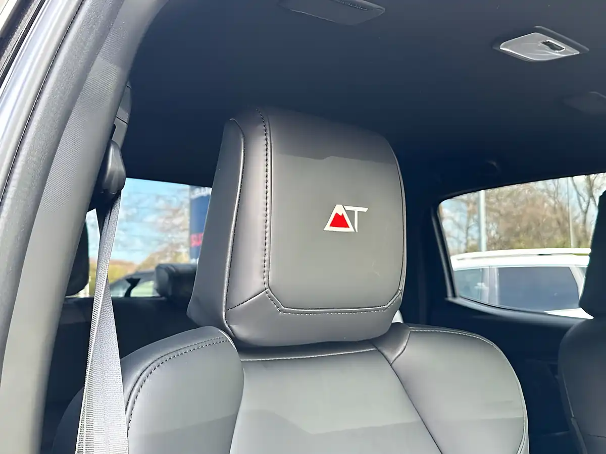 Used 2026 Isuzu D-Max Arctic Trucks AT35 Onyx Black - Interior and Exterior details 13