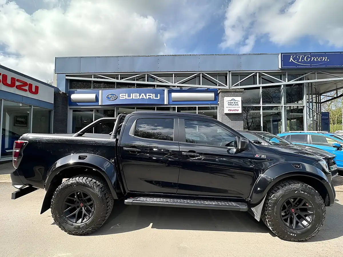 Used 2026 Isuzu D-Max Arctic Trucks AT35 Onyx Black - Interior and Exterior details 5