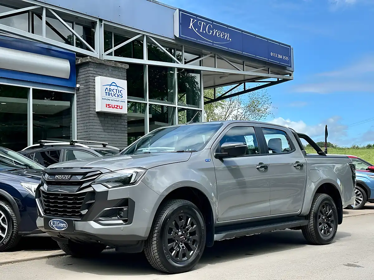 Used 2026 Isuzu D-Max EV-Cross Pickup Double Cab - Front View
