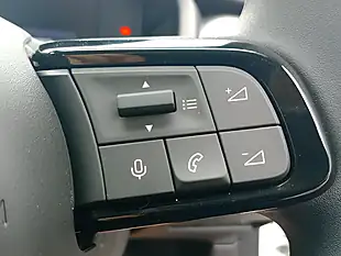Used 2026 Jeep Avenger Longitude Red - Interior and Exterior details 12