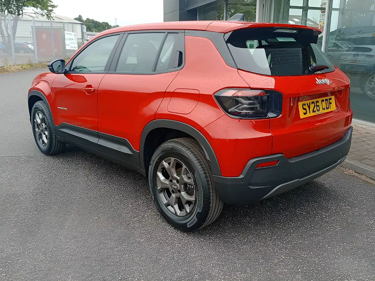 Used 2026 Jeep Avenger Longitude Red - Interior and Exterior details 4