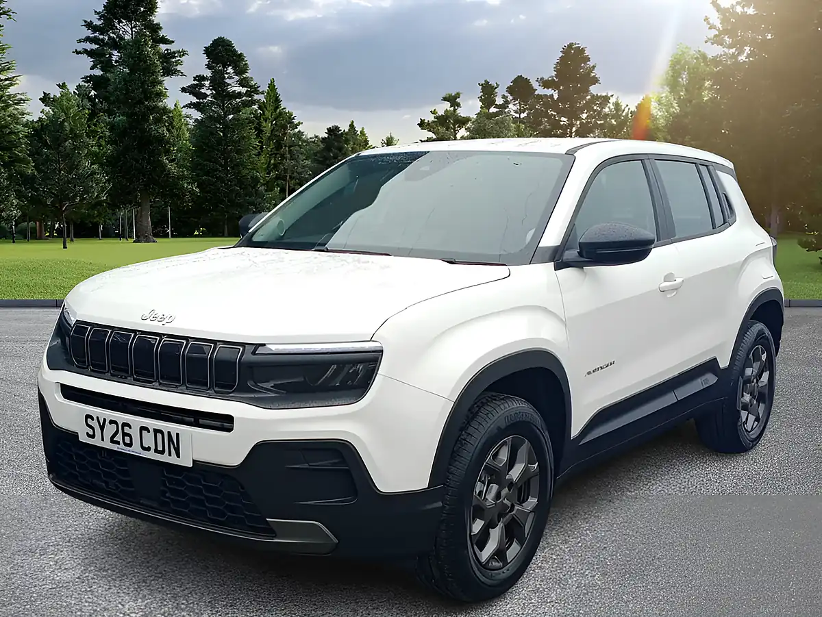 Used 2026 Jeep Avenger Longitude White - Front View