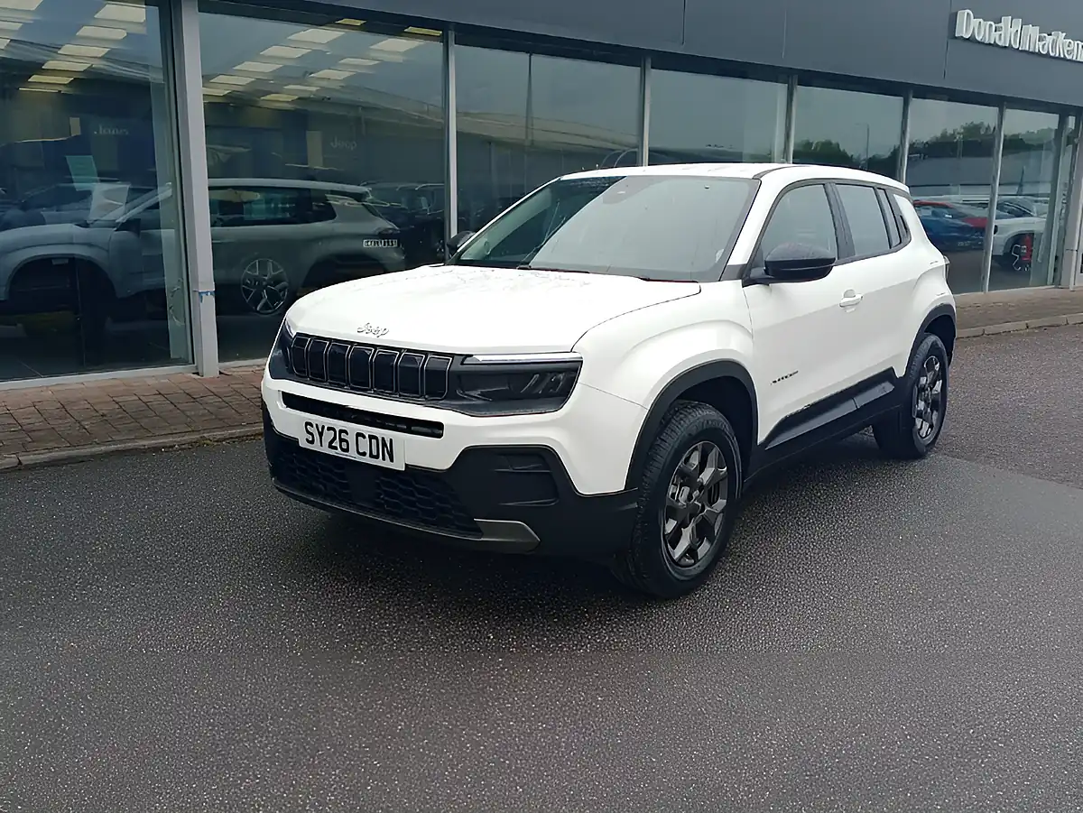 Used 2026 Jeep Avenger Longitude White - Interior and Exterior details 3