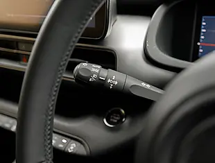 Used 2026 Jeep Avenger Summit Blue - Interior and Exterior details 11