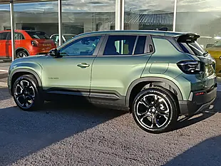Used 2026 Jeep Avenger Summit Green - Interior and Exterior details 4