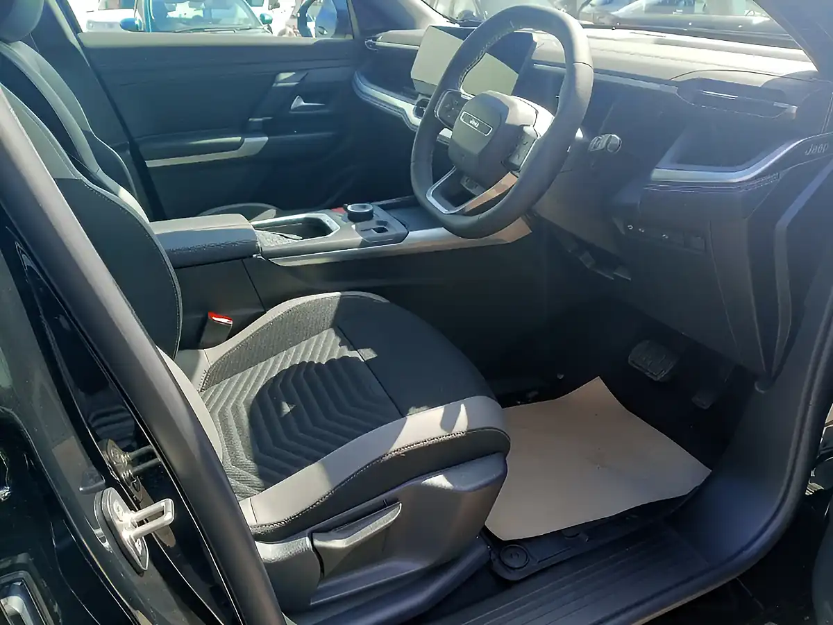 Used 2026 Jeep Compass 1st Edition Black - Interior and Exterior details 9