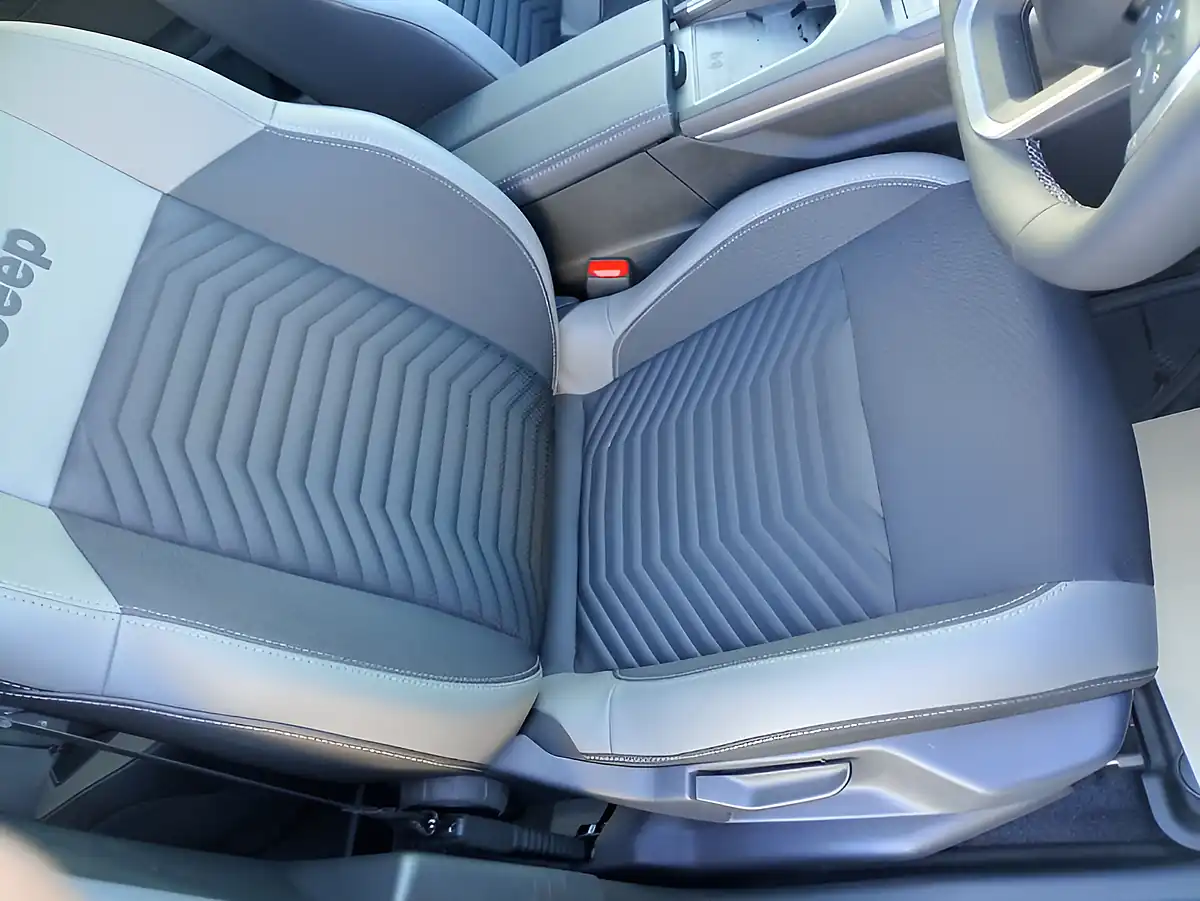 Used 2026 Jeep Compass 1st Edition Blue - Interior and Exterior details 9