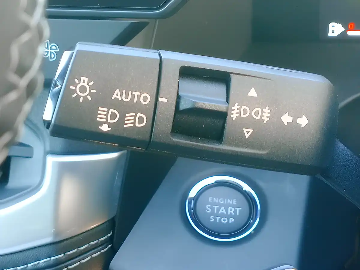 Used 2026 Jeep Compass 1st Edition Blue - Interior and Exterior details 11