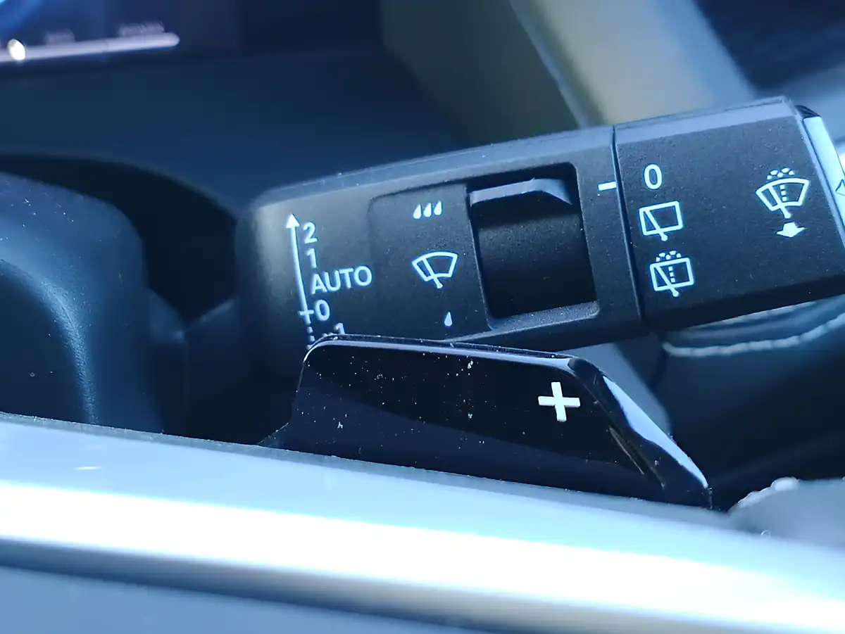 Used 2026 Jeep Compass 1st Edition Blue - Interior and Exterior details 19