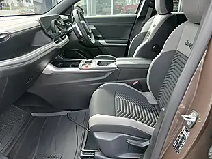 Used 2026 Jeep Compass 1st Edition Brown - Interior and Exterior details 10