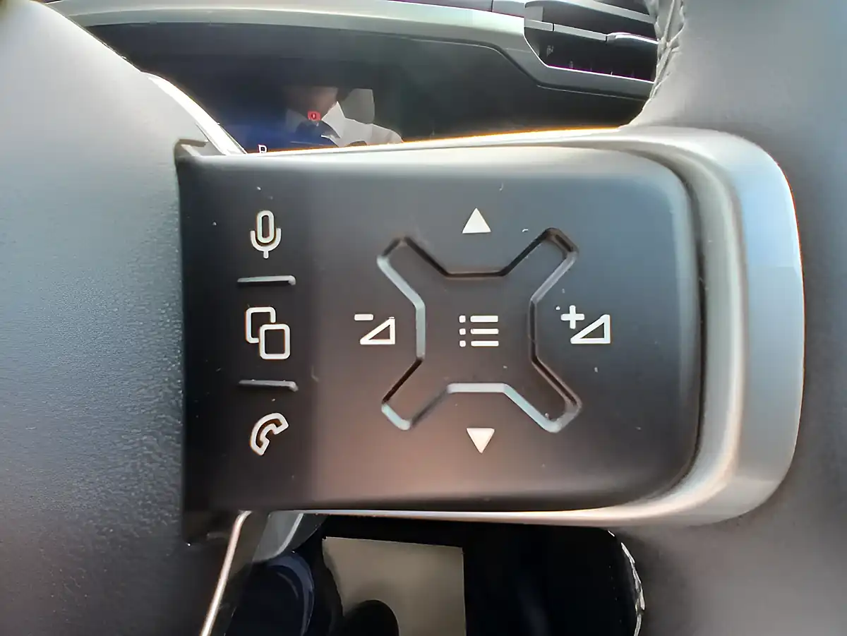 Used 2026 Jeep Compass 1st Edition Brown - Interior and Exterior details 15