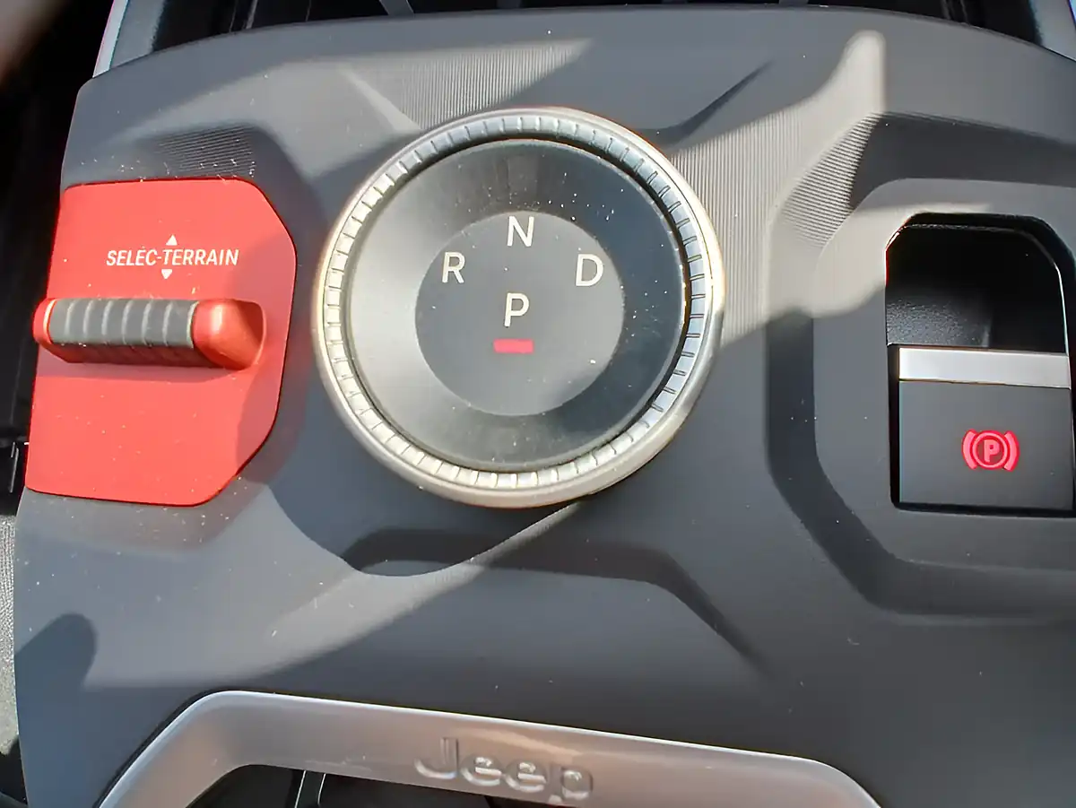Used 2026 Jeep Compass 1st Edition Brown - Interior and Exterior details 19