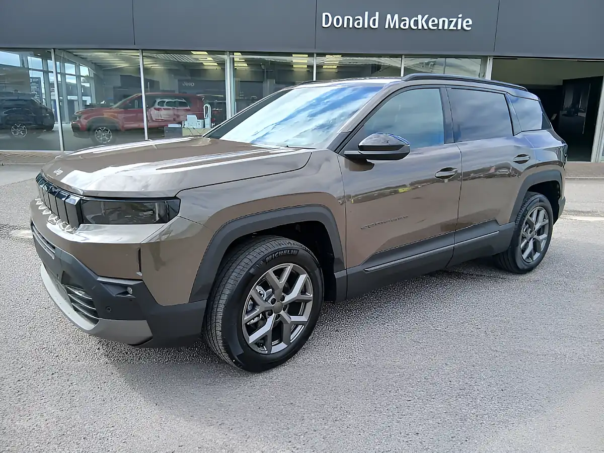 Used 2026 Jeep Compass 1st Edition Brown - Interior and Exterior details 4