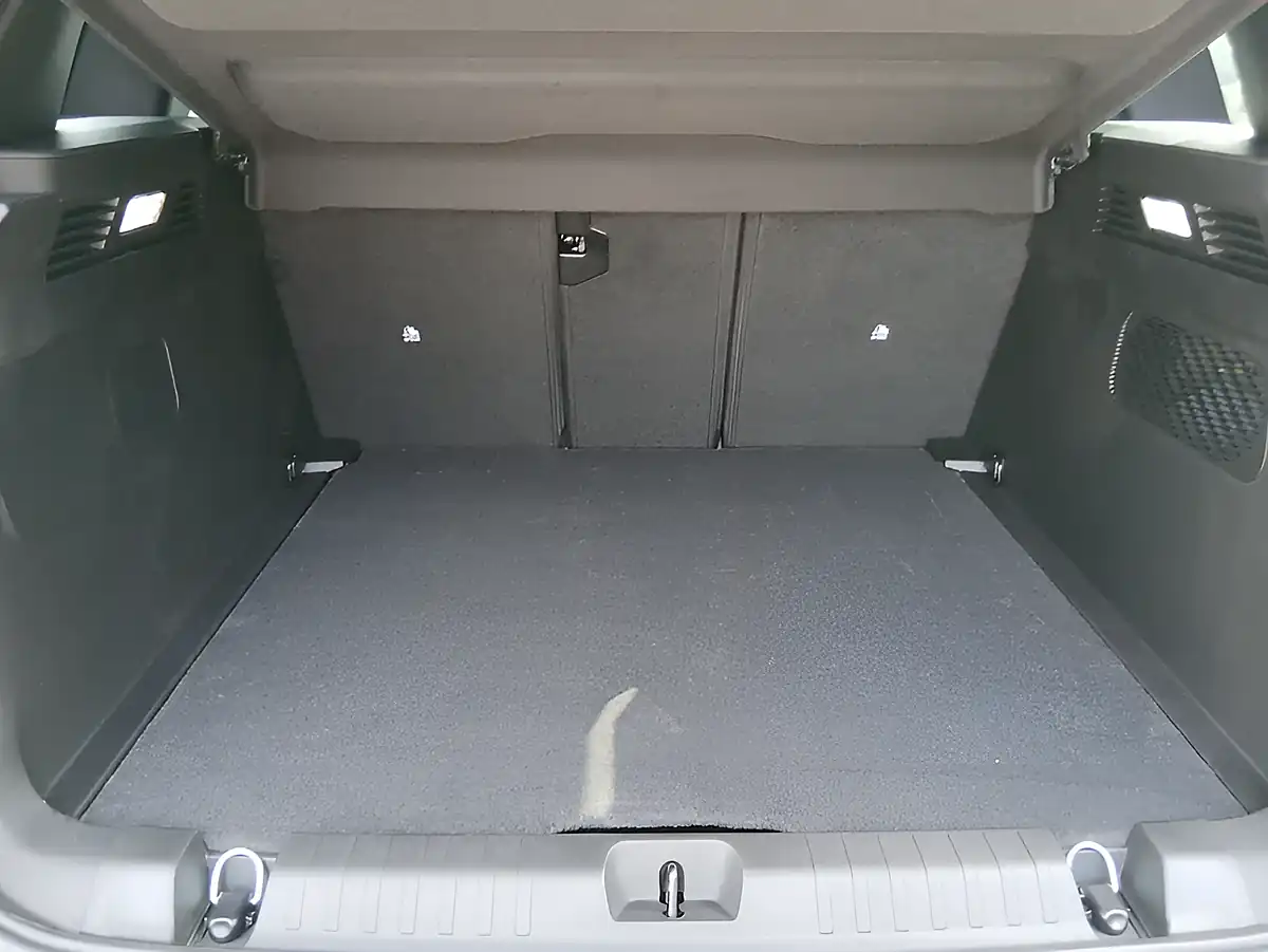 Used 2026 Jeep Compass 1st Edition Brown - Interior and Exterior details 9