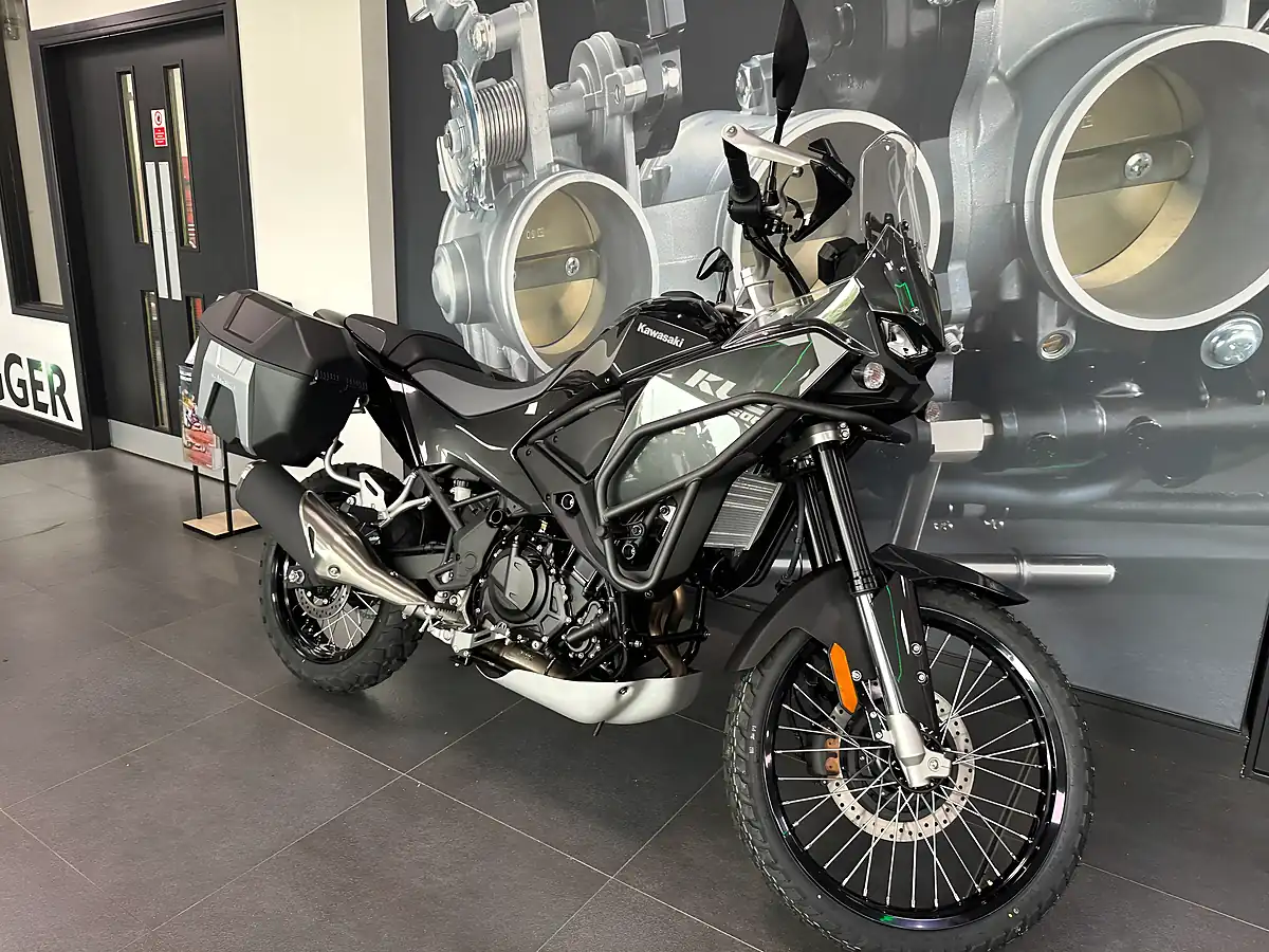 Used 2026 Kawasaki Kle 500 Adventure Tourer Black - Interior and Exterior details 5