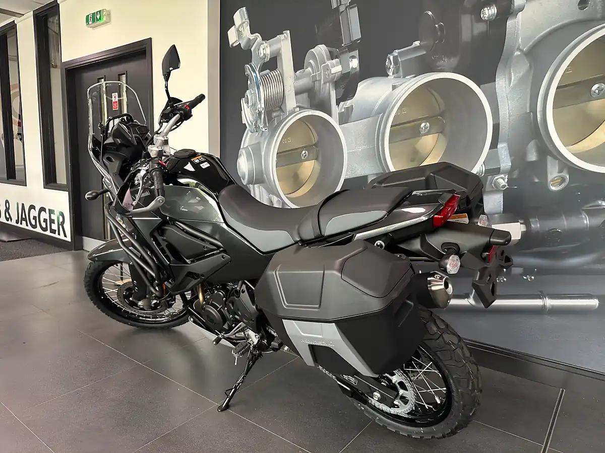 Used 2026 Kawasaki Kle 500 Adventure Tourer Black - Interior and Exterior details 7