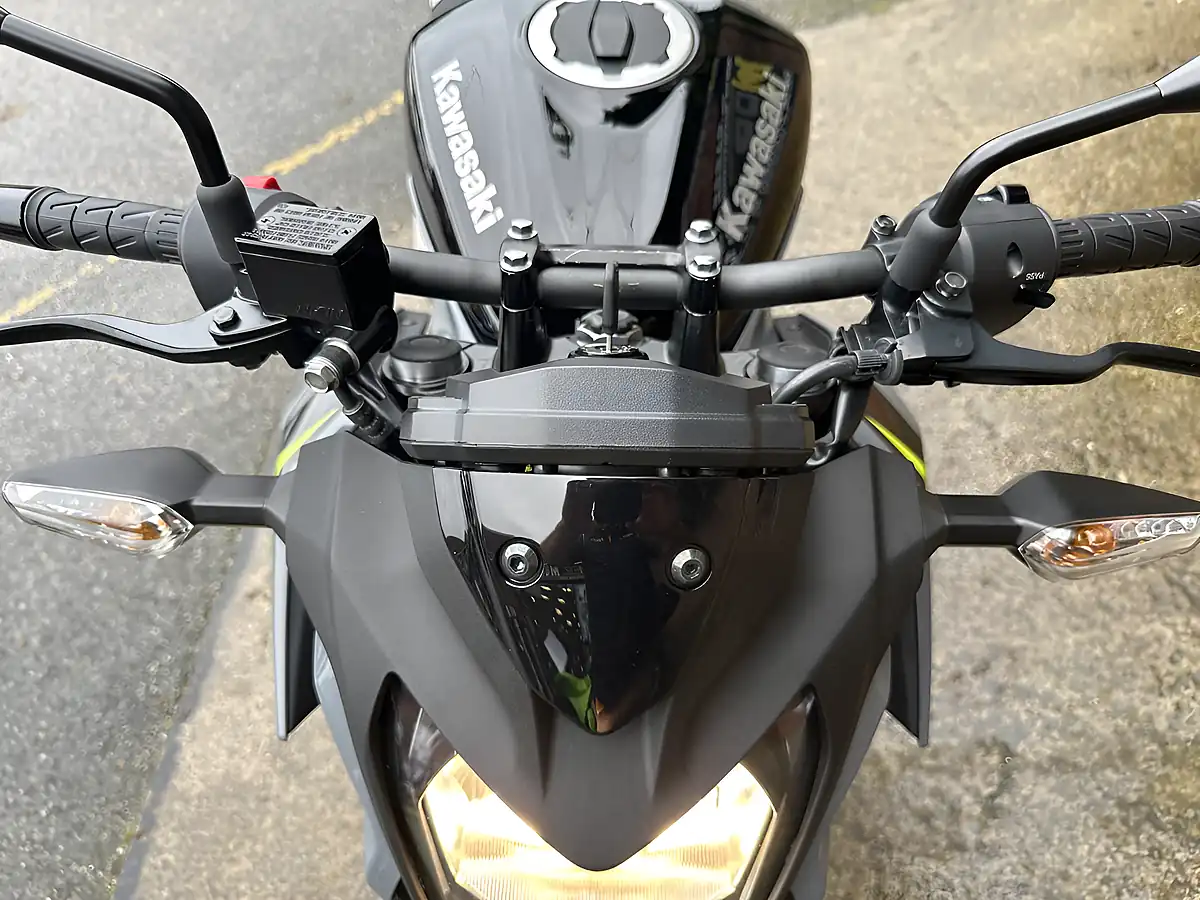 Used 2026 Kawasaki Z125 Br Grey - Interior and Exterior details 9