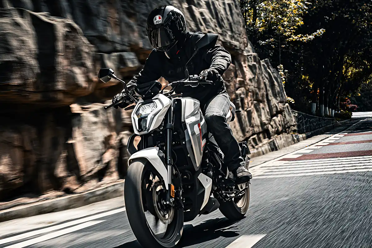 Used 2026 Keeway Morbidelli F125 White - Interior and Exterior details 13