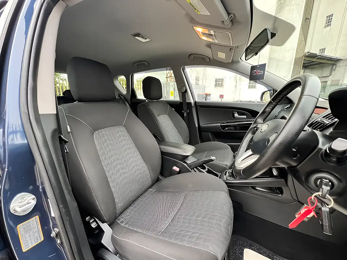 Used 2026 Kia Ceed 3 Blue - Interior and Exterior details 13