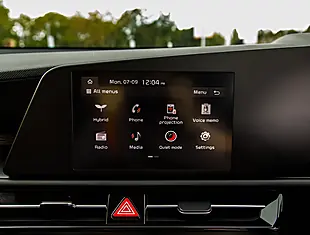 Used 2026 Kia Niro 2 Green - Interior and Exterior details 13