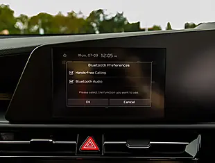 Used 2026 Kia Niro 2 Green - Interior and Exterior details 15