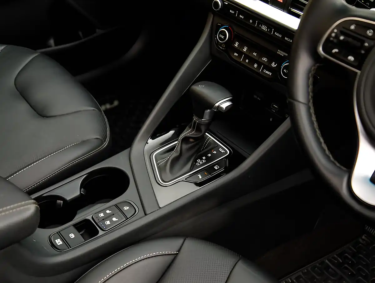 Used 2026 Kia Niro 4 Blue - Interior and Exterior details 18
