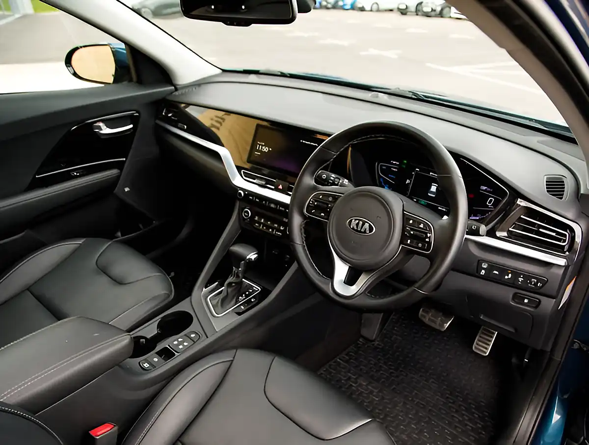 Used 2026 Kia Niro 4 Blue - Interior and Exterior details 4