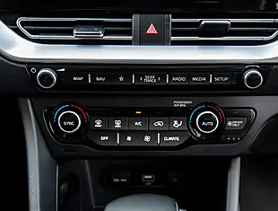 Used 2026 Kia Niro 4 Blue - Interior and Exterior details 18