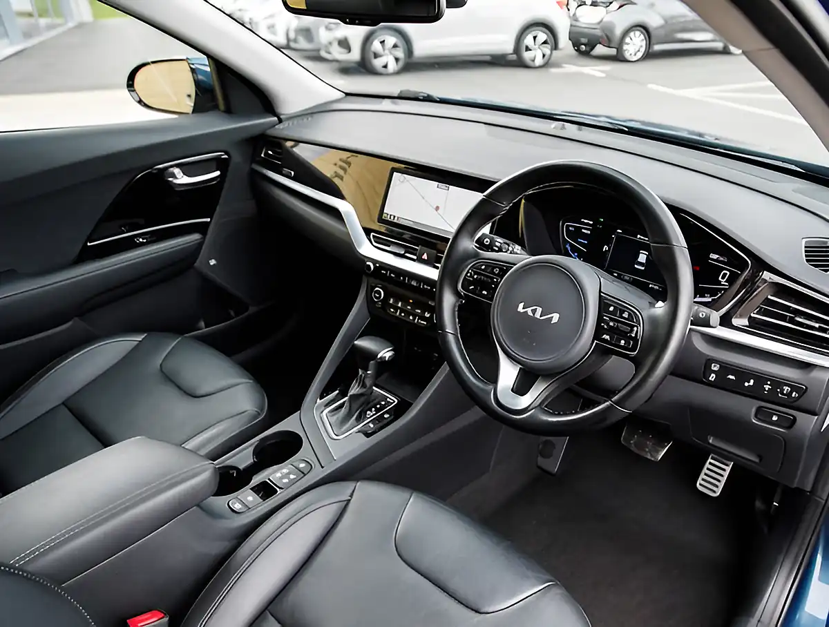 Used 2026 Kia Niro 4 Blue - Interior and Exterior details 4