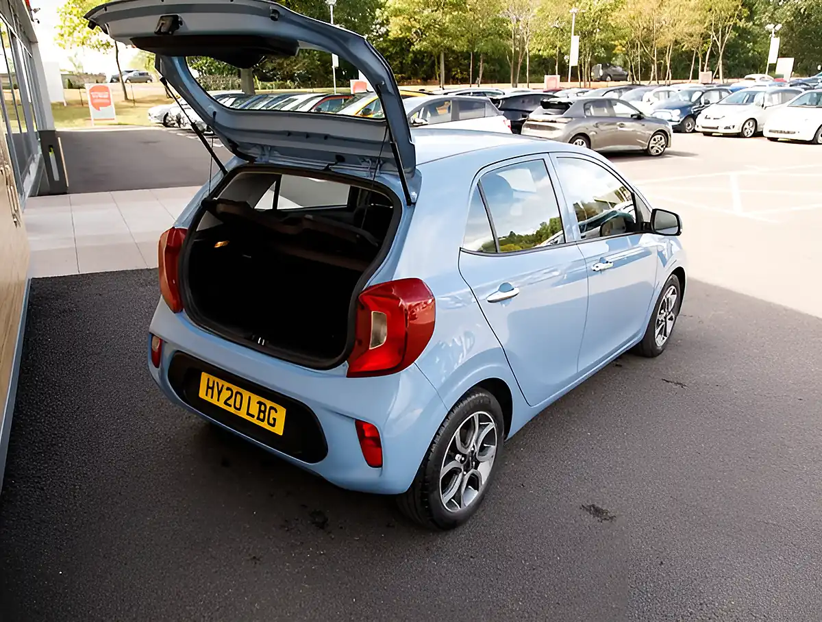 Used 2026 Kia Picanto 3 Blue - Interior and Exterior details 20