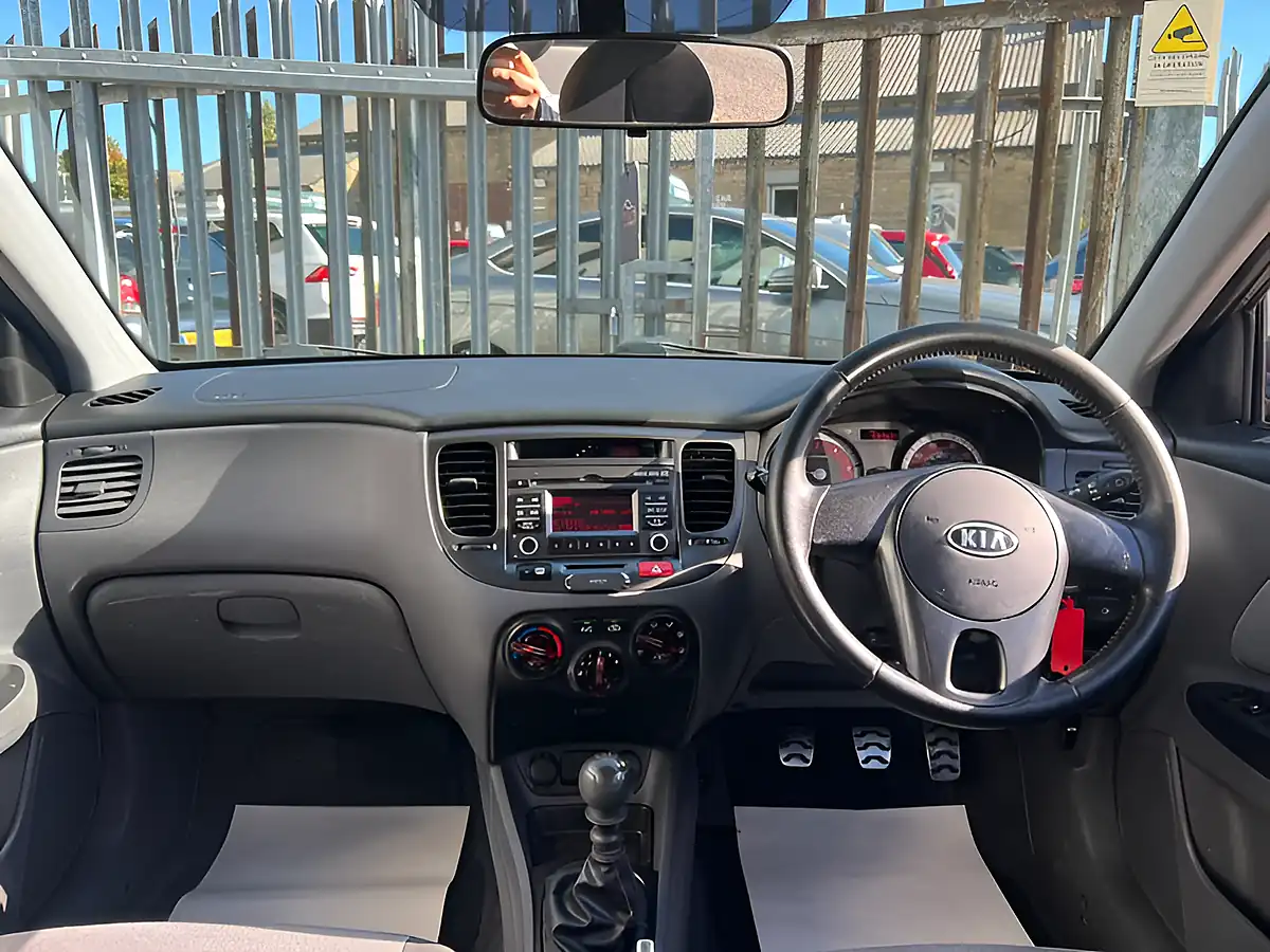 Used 2026 Kia Rio Graphite Silver - Interior and Exterior details 12