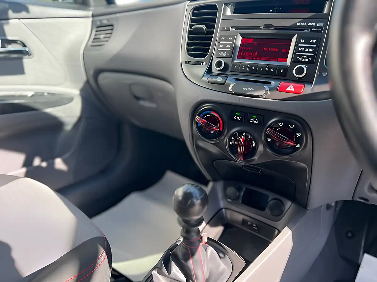 Used 2026 Kia Rio Graphite Silver - Interior and Exterior details 14