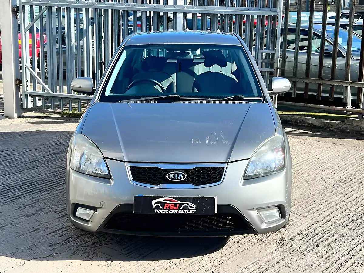 Used 2026 Kia Rio Graphite Silver - Interior and Exterior details 4