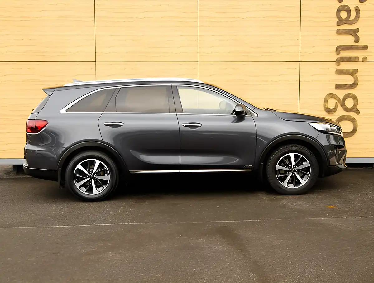 Used 2026 Kia Sorento KX-2 Isg Grey - Interior and Exterior details 8