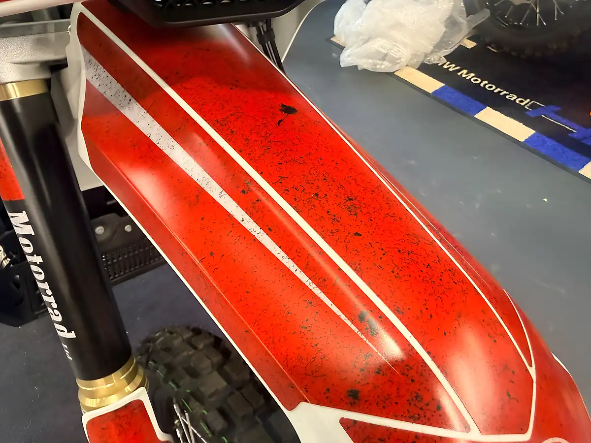 Used 2026 Kove 450 Rally Dirty Marlborough Dirty Marlborough Matt - Interior and Exterior details 3