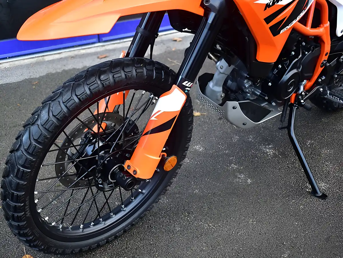 Used 2026 Ktm 125 Enduro R Dual Sport Orange - Interior and Exterior details 10
