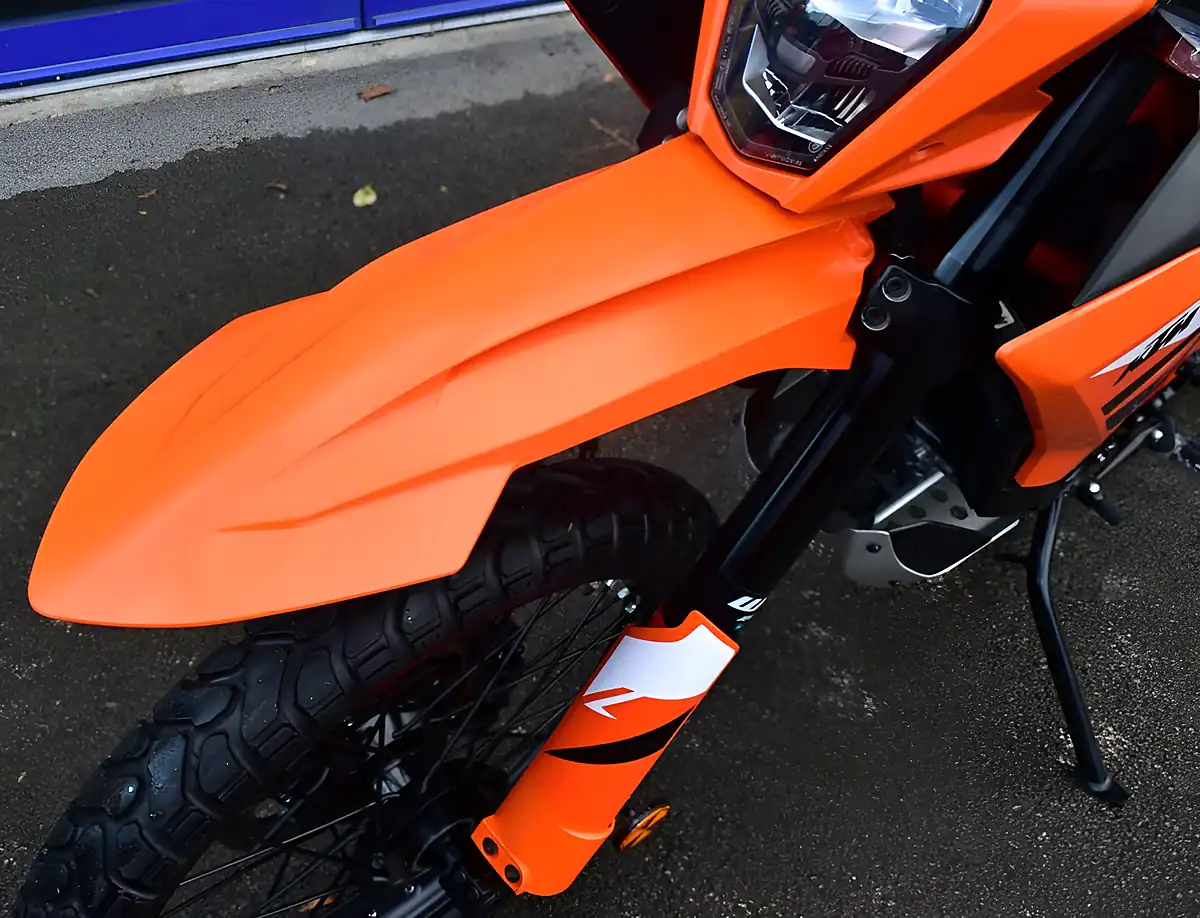 Used 2026 Ktm 125 Enduro R Dual Sport Orange - Interior and Exterior details 11