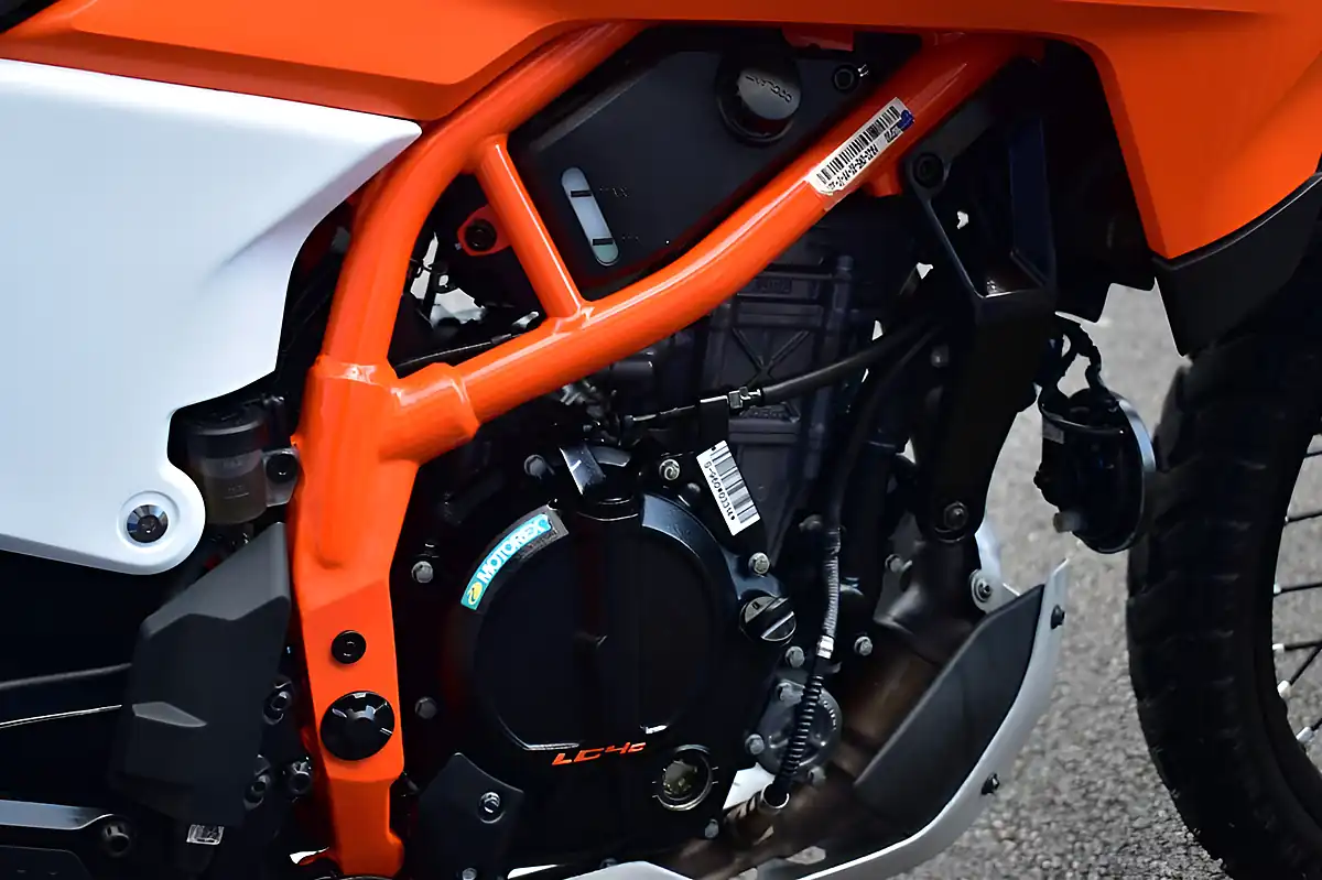 Used 2026 Ktm 125 Enduro R Dual Sport Orange - Interior and Exterior details 16