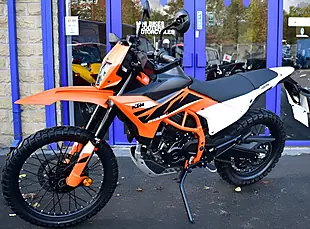 Used 2026 Ktm 125 Enduro R Dual Sport Orange - Interior and Exterior details 2