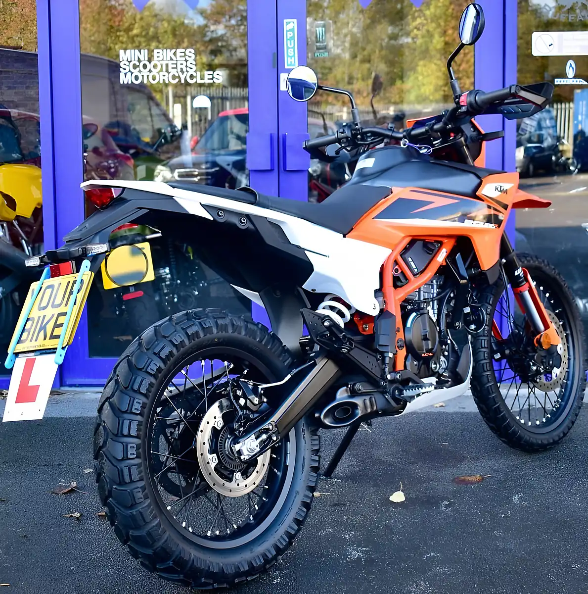 Used 2026 Ktm 125 Enduro R Dual Sport Orange - Interior and Exterior details 6