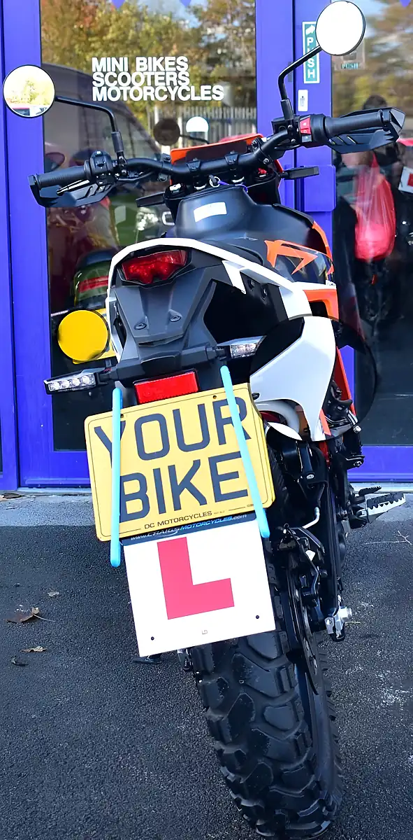 Used 2026 Ktm 125 Enduro R Dual Sport Orange - Interior and Exterior details 7