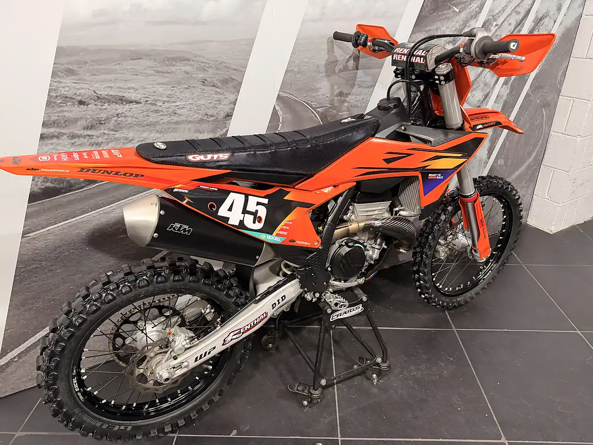 Used 2026 Ktm 350 Sx-F Orange - Interior and Exterior details 3