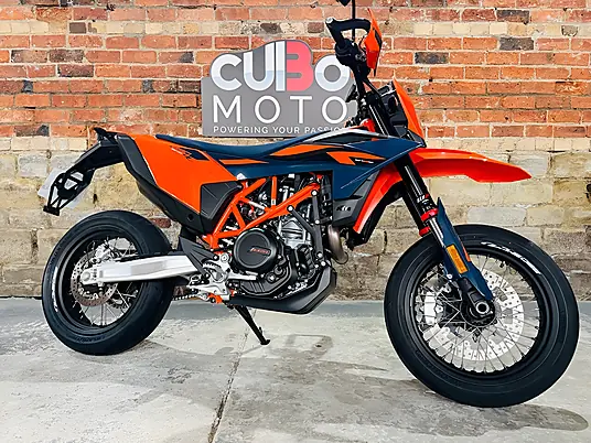 2026 KTM 690 SMC R Supermoto