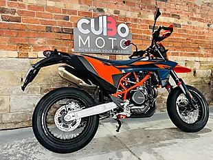 Used 2026 Ktm 690 Smc R Full Tech Pack Orange - Interior and Exterior details 4