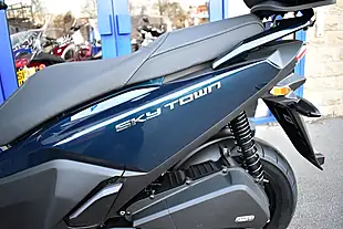 Used 2026 Kymco Skytown Petroleum Blue - Interior and Exterior details 15