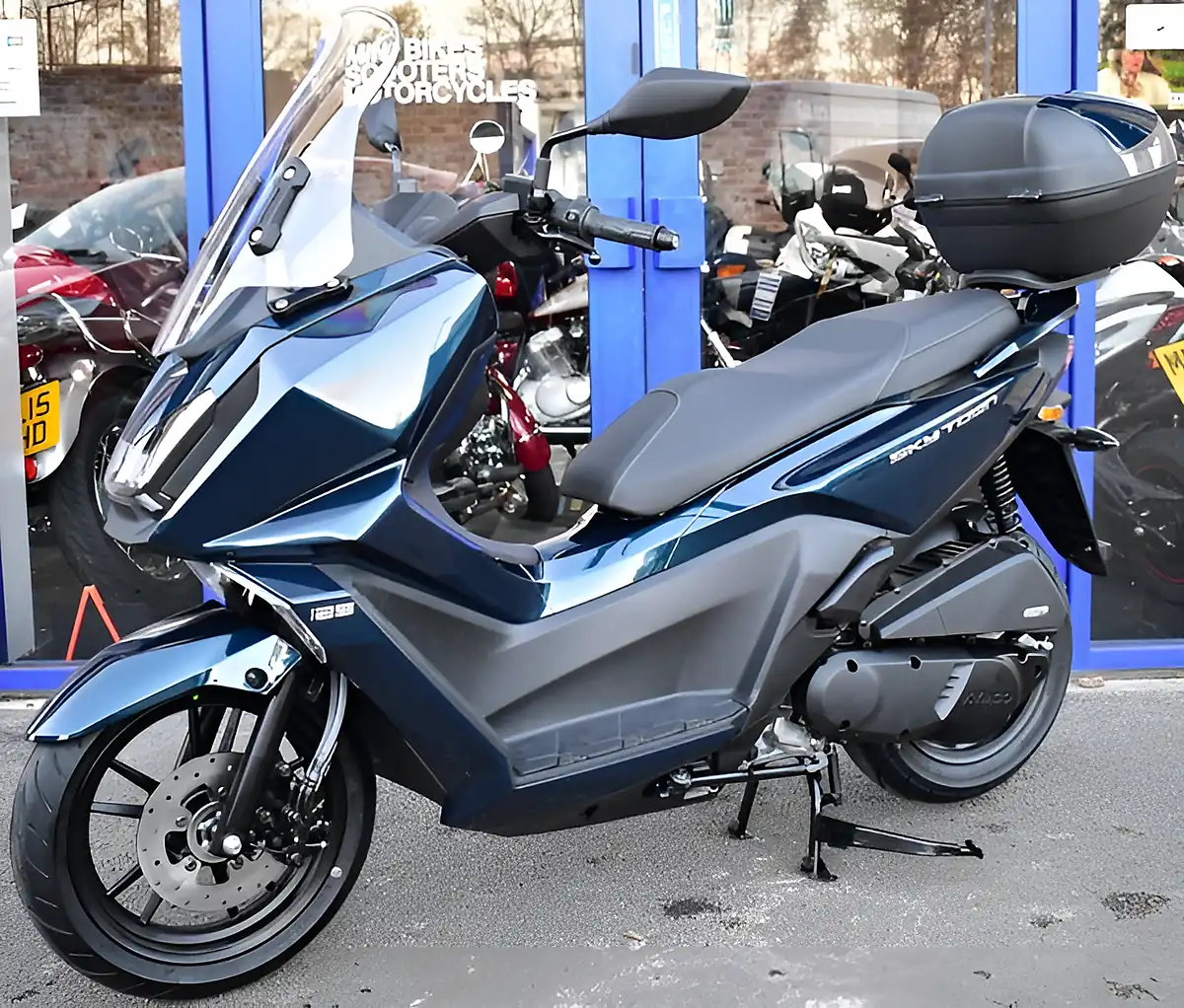 Used 2026 Kymco Skytown Petroleum Blue - Interior and Exterior details 2