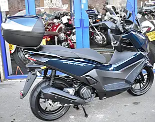 Used 2026 Kymco Skytown Petroleum Blue - Interior and Exterior details 7